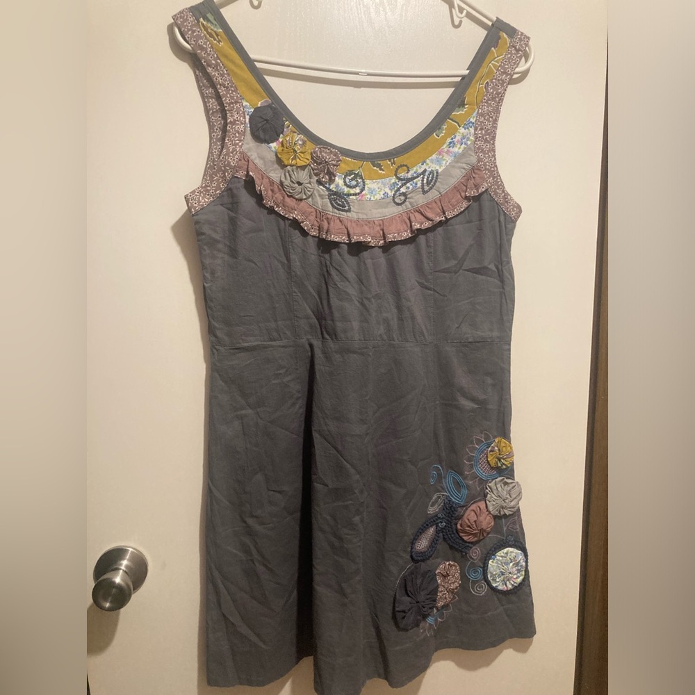 Nina Gray Sleeveless Dress with Floral Accents